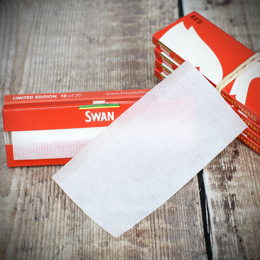 Swan Rolling Papers Red - Box of 100 | Wholesale UK Bulk Buy Supplier